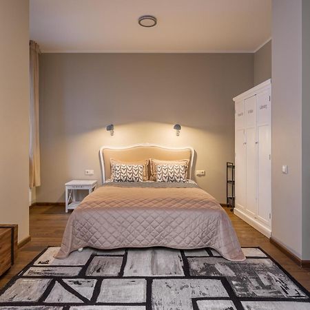 Enjoy Old Town Vibes In 1716 Laipu Residence With 4 Stylish Apartments And 1 Penthouse Riga Oda fotoğraf