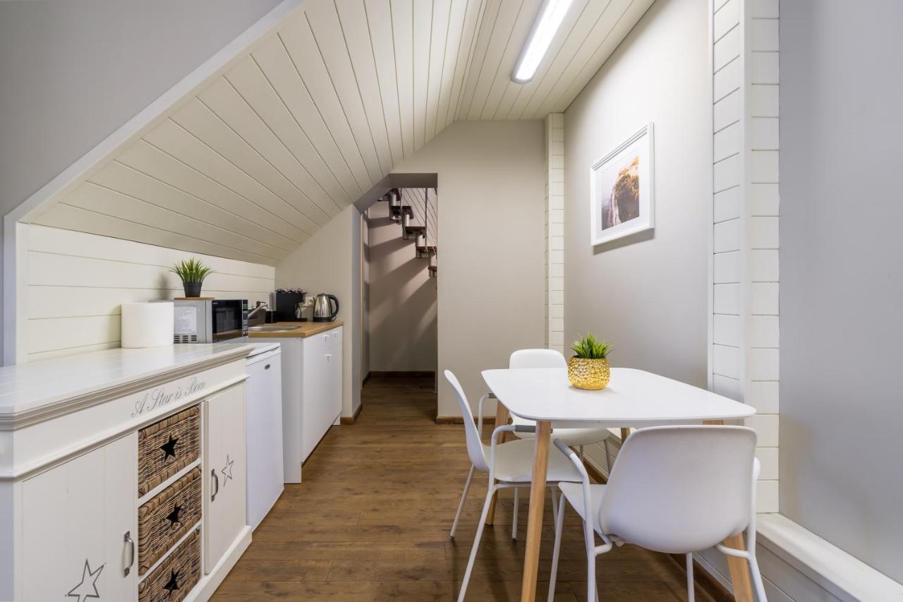 Enjoy Old Town Vibes In 1716 Laipu Residence With 4 Stylish Apartments And 1 Penthouse Riga Dış mekan fotoğraf