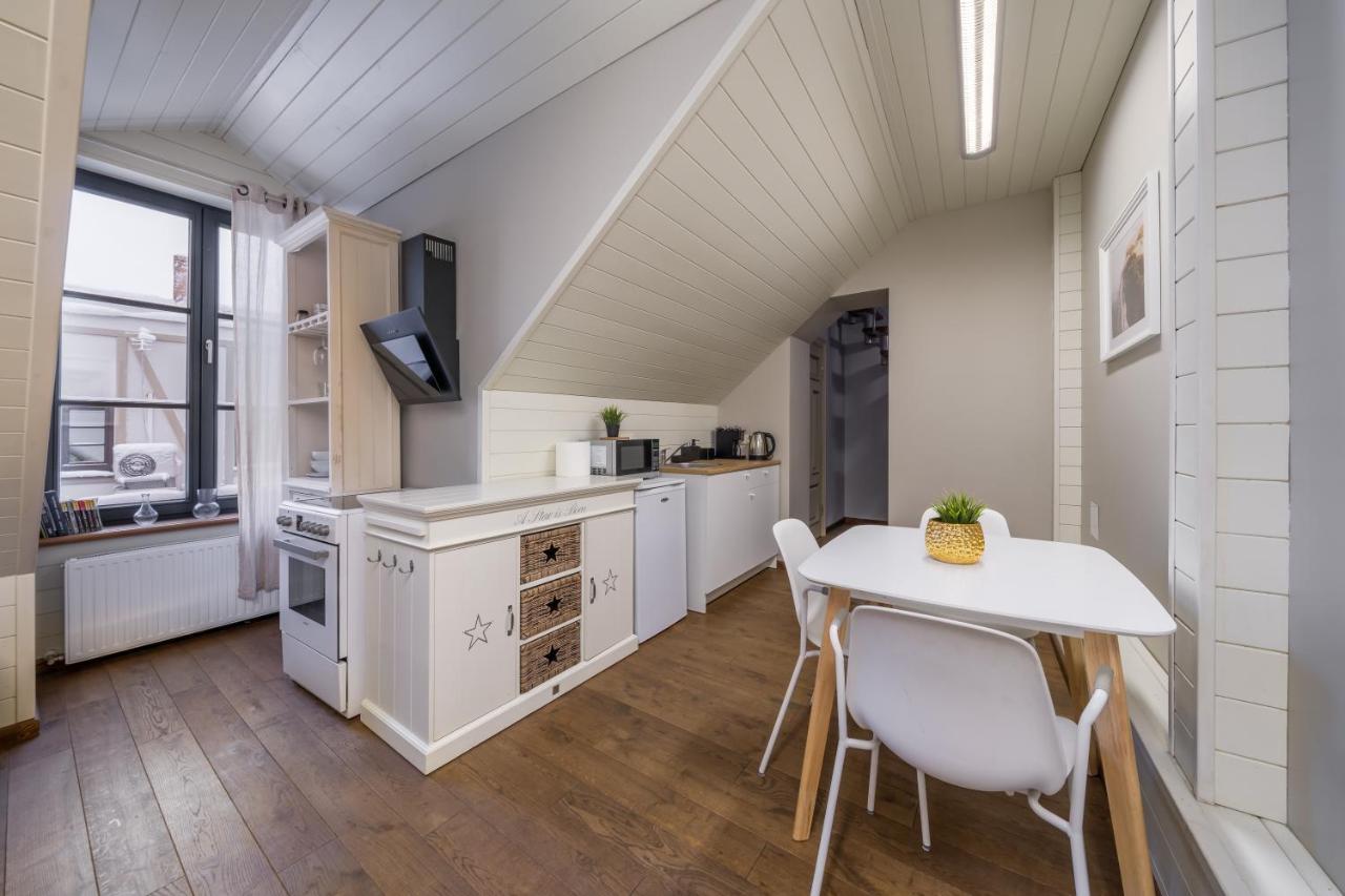 Enjoy Old Town Vibes In 1716 Laipu Residence With 4 Stylish Apartments And 1 Penthouse Riga Dış mekan fotoğraf